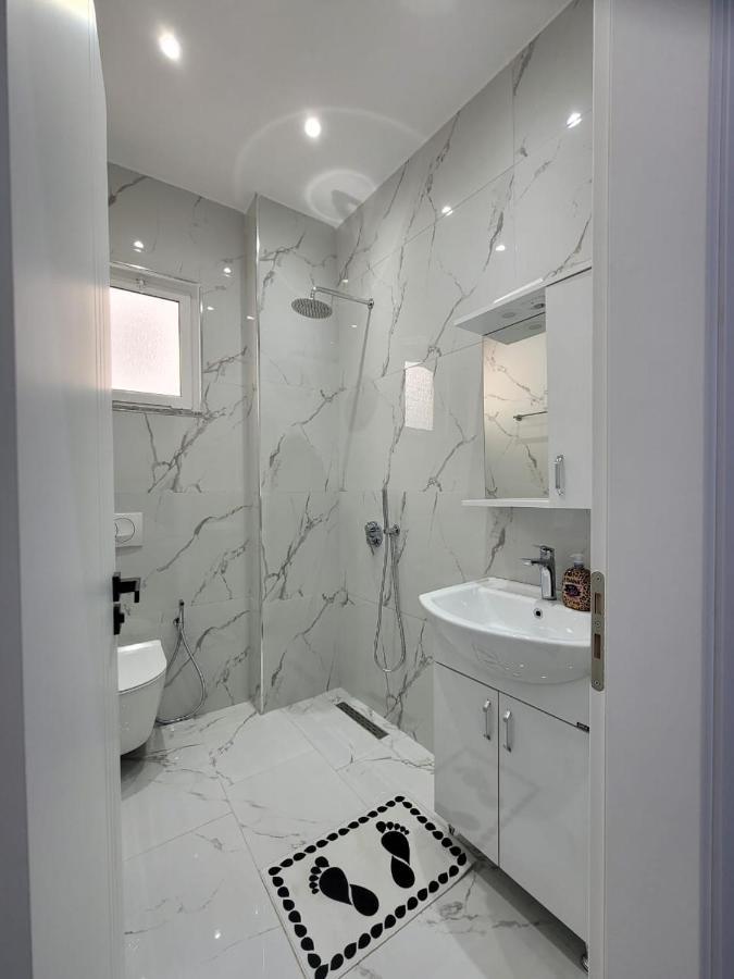 Luxury Room'S By Lika ซารานเดอ ภายนอก รูปภาพ