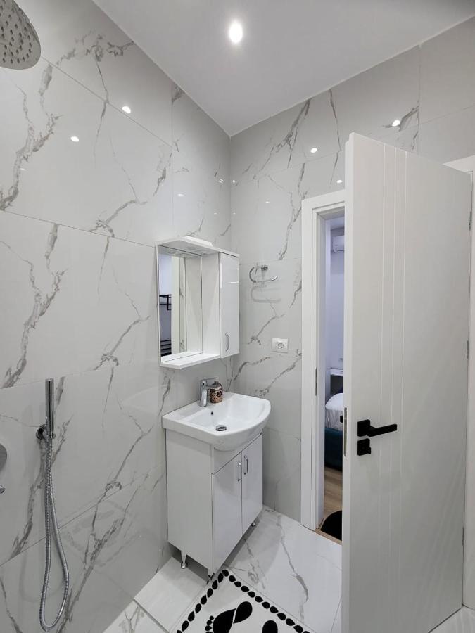 Luxury Room'S By Lika ซารานเดอ ภายนอก รูปภาพ