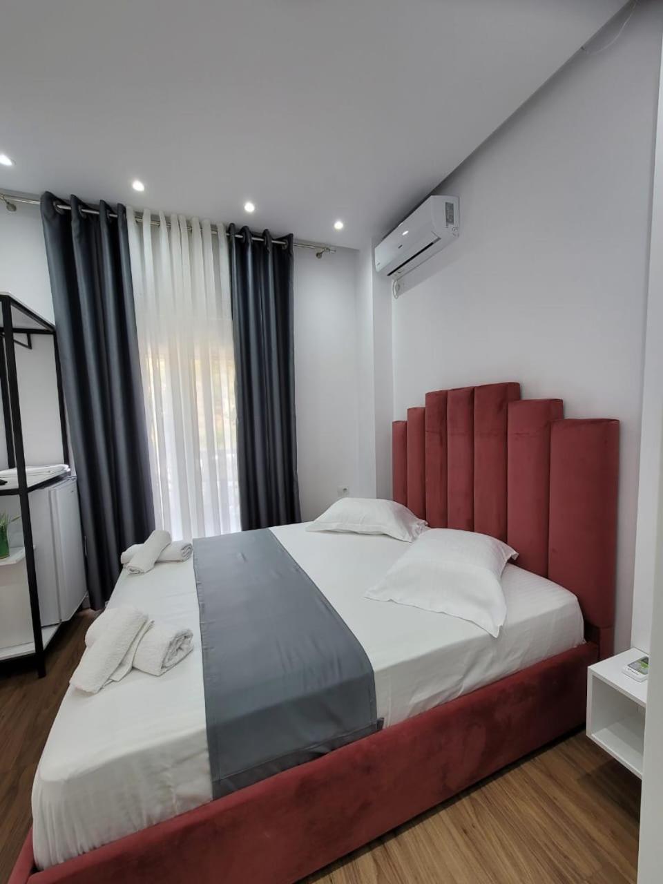 Luxury Room'S By Lika ซารานเดอ ภายนอก รูปภาพ