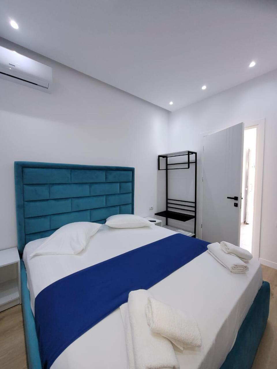 Luxury Room'S By Lika ซารานเดอ ภายนอก รูปภาพ